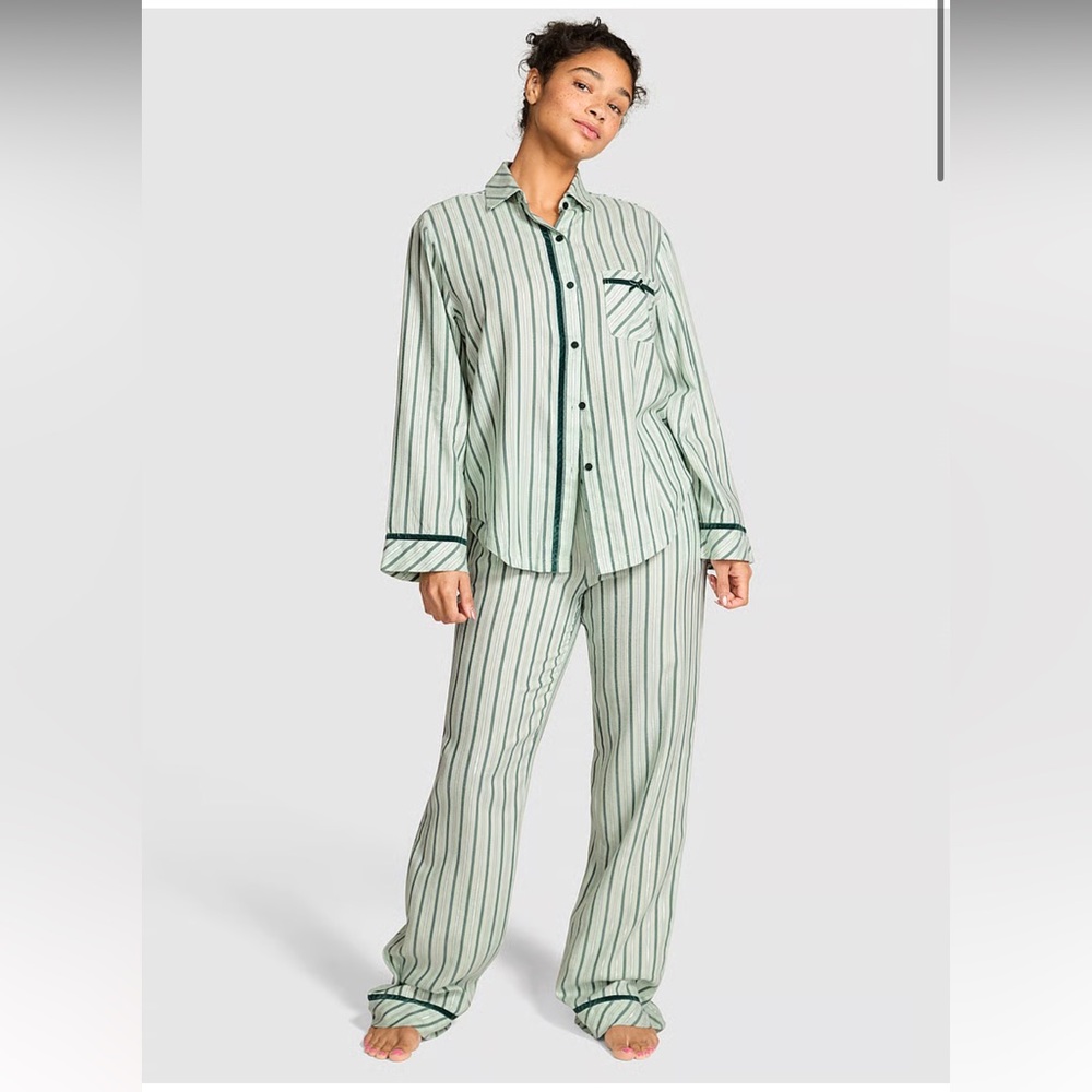 NWT PINK Victoria's Secret Mint Green & Forest Stripe Lounge Set